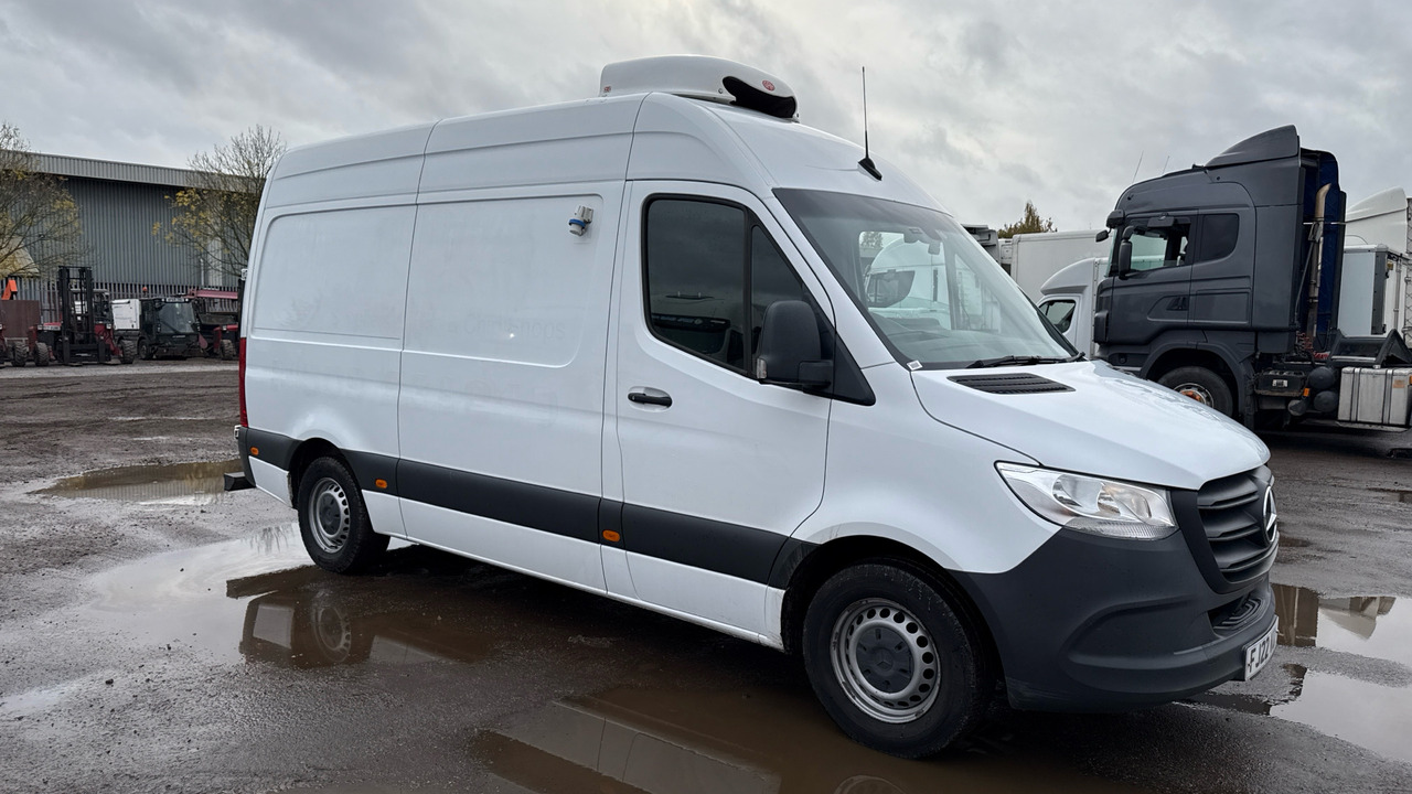 MERCEDES-BENZ SPRINTER 315 - Utilitaire frigorifique: photos 1 MERCEDES-BENZ SPRINTER 315 - Utilitaire frigorifique: photos 1