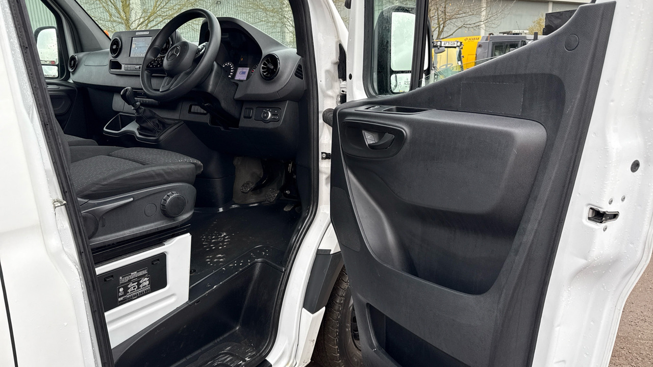 Mercedes-Benz Sprinter 315 CDI Premium - Fourgon utilitaire: photos 5 Mercedes-Benz Sprinter 315 CDI Premium - Fourgon utilitaire: photos 5