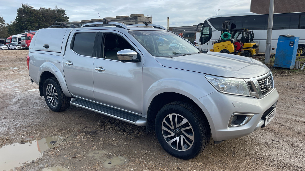 NISSAN NAVARA TEKNA 2.3 DCI 190PS - Pick-up, Utilitaire double cabine: photos 1 NISSAN NAVARA TEKNA 2.3 DCI 190PS - Pick-up, Utilitaire double cabine: photos 1