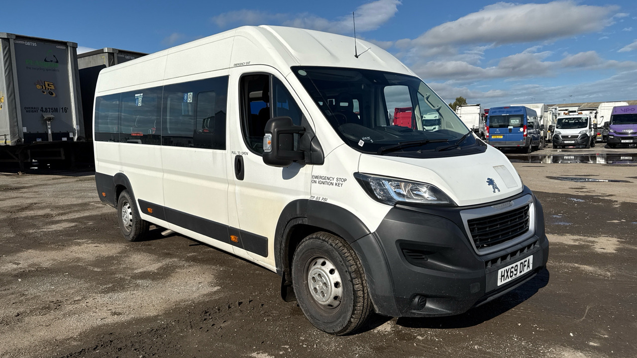 PEUGEOT BOXER 440 2.0 BlueHDi 130ps - Minibus, Transport de personnes: photos 1 PEUGEOT BOXER 440 2.0 BlueHDi 130ps - Minibus, Transport de personnes: photos 1