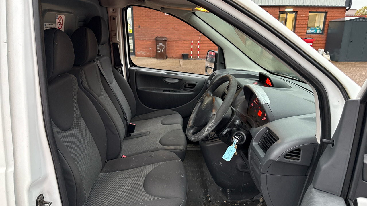 PEUGEOT EXPERT 1000 1.6 HDi 90PS - Fourgonnette: photos 5 PEUGEOT EXPERT 1000 1.6 HDi 90PS - Fourgonnette: photos 5