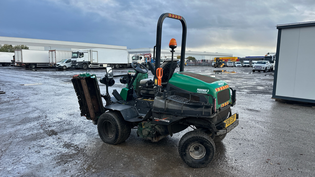 RANSOMES PARKWAY 3 METEOR - Motofaucheuse: photos 3 RANSOMES PARKWAY 3 METEOR - Motofaucheuse: photos 3