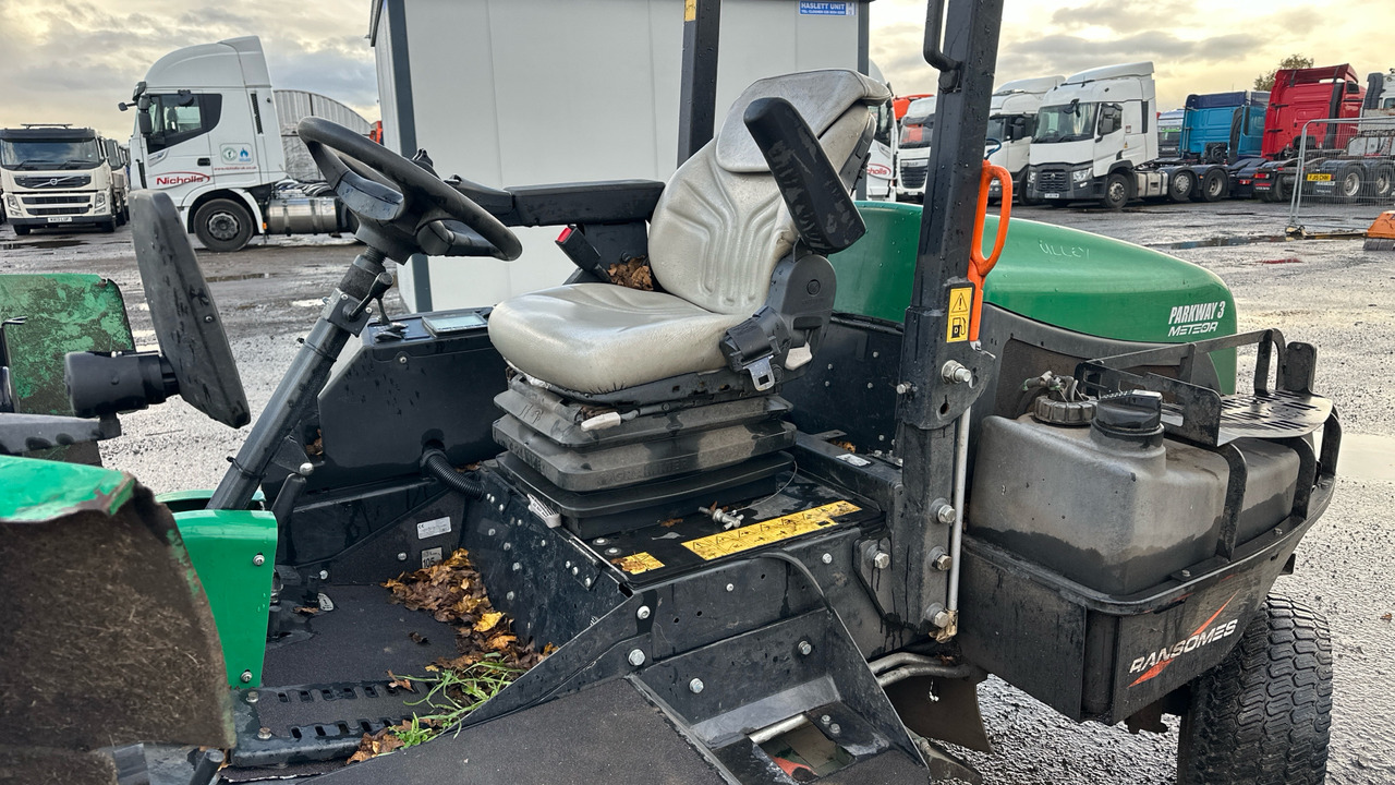 RANSOMES PARKWAY 3 METEOR - Motofaucheuse: photos 5 RANSOMES PARKWAY 3 METEOR - Motofaucheuse: photos 5