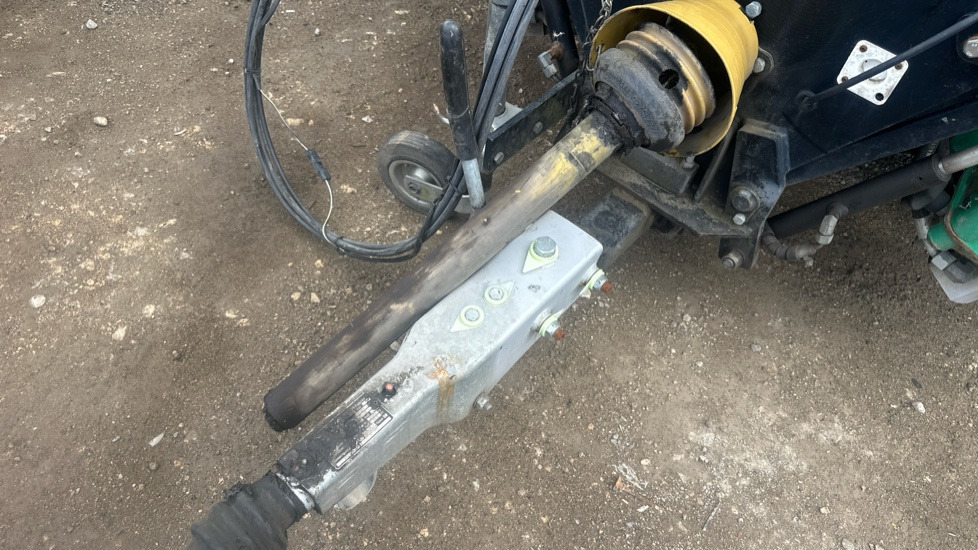 L'équipement de construction RANSOMES TG4650 6K FIXED TRAILER POWERED 7 GANG MOWER: photos 14