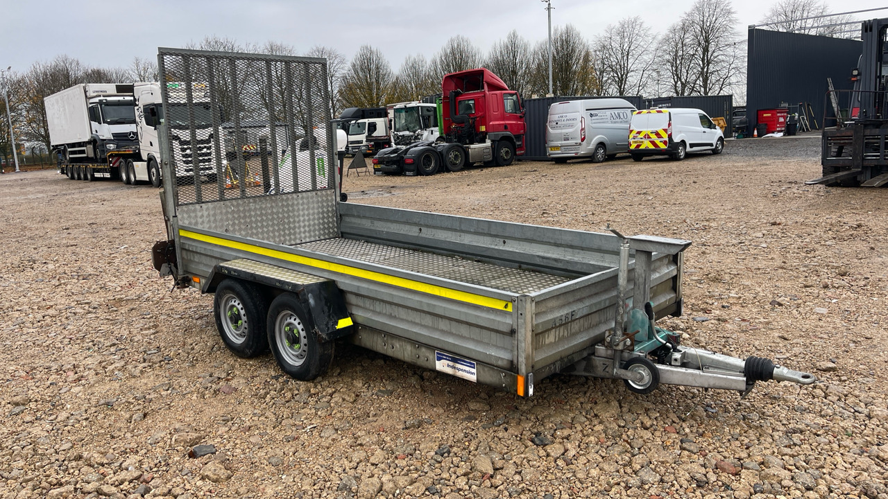 INDESPENSION V67Z - Remorque: photos 1 INDESPENSION V67Z - Remorque: photos 1