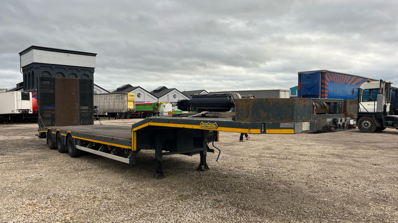 NOOTEBOOM MACHINE CARRIER STEPFRAME - Remorque: photos 2 NOOTEBOOM MACHINE CARRIER STEPFRAME - Remorque: photos 2