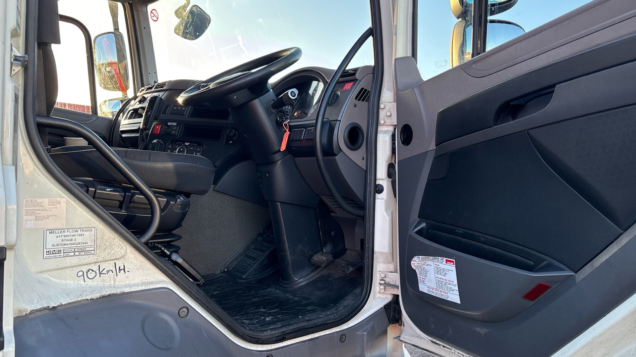 DAF CF 450 - Tracteur routier: photos 5 DAF CF 450 - Tracteur routier: photos 5