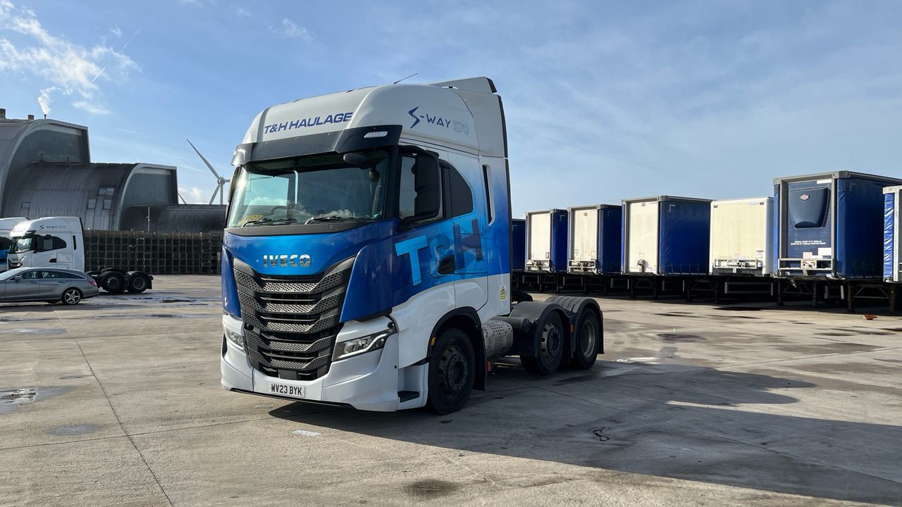 Iveco S-Way 570 - Tracteur routier: photos 2 Iveco S-Way 570 - Tracteur routier: photos 2