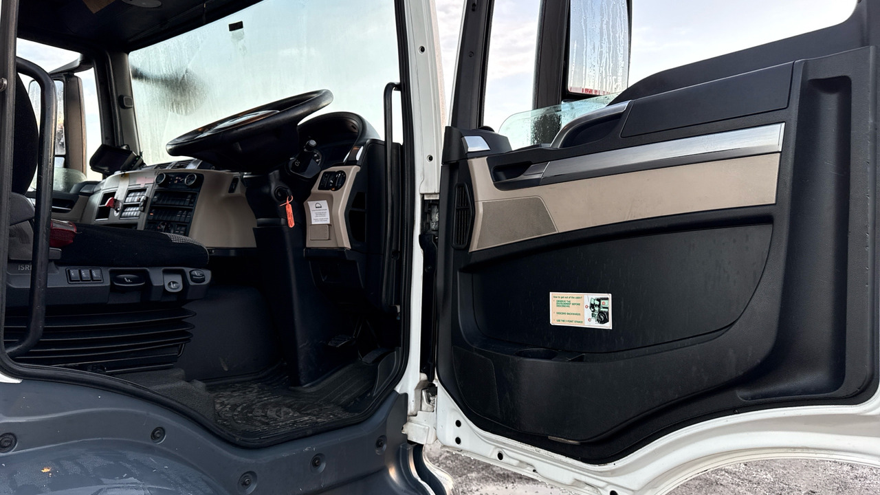MAN TGS 24.420 - Tracteur routier: photos 5 MAN TGS 24.420 - Tracteur routier: photos 5