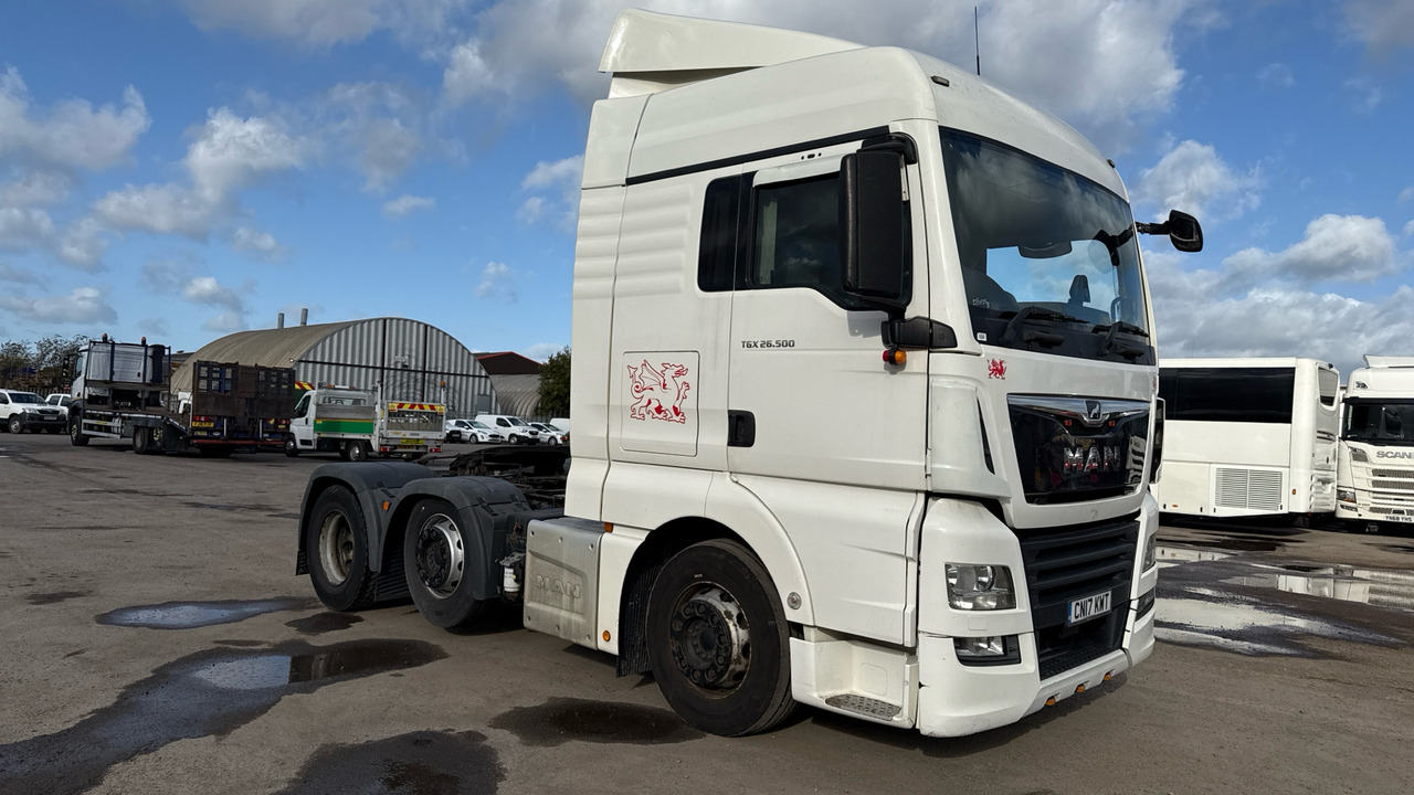 MAN TGX 26.500 - Tracteur routier: photos 1 MAN TGX 26.500 - Tracteur routier: photos 1