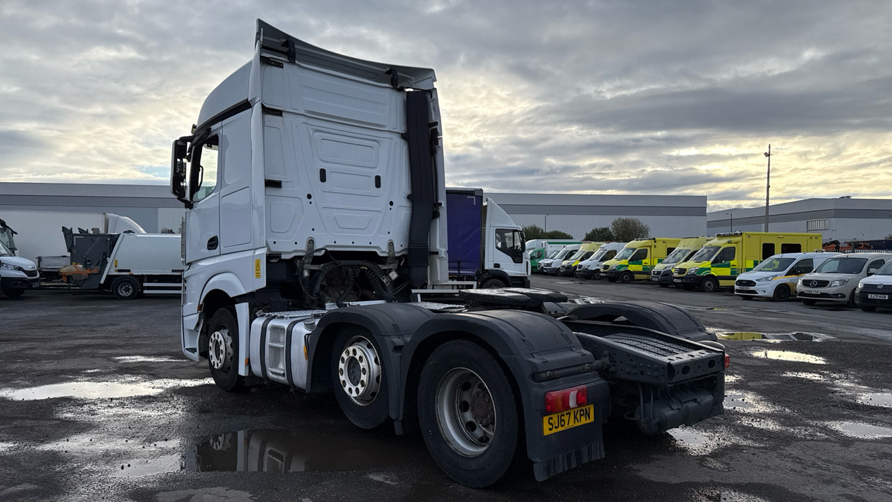 MERCEDES-BENZ ACTROS - Tracteur routier: photos 3 MERCEDES-BENZ ACTROS - Tracteur routier: photos 3