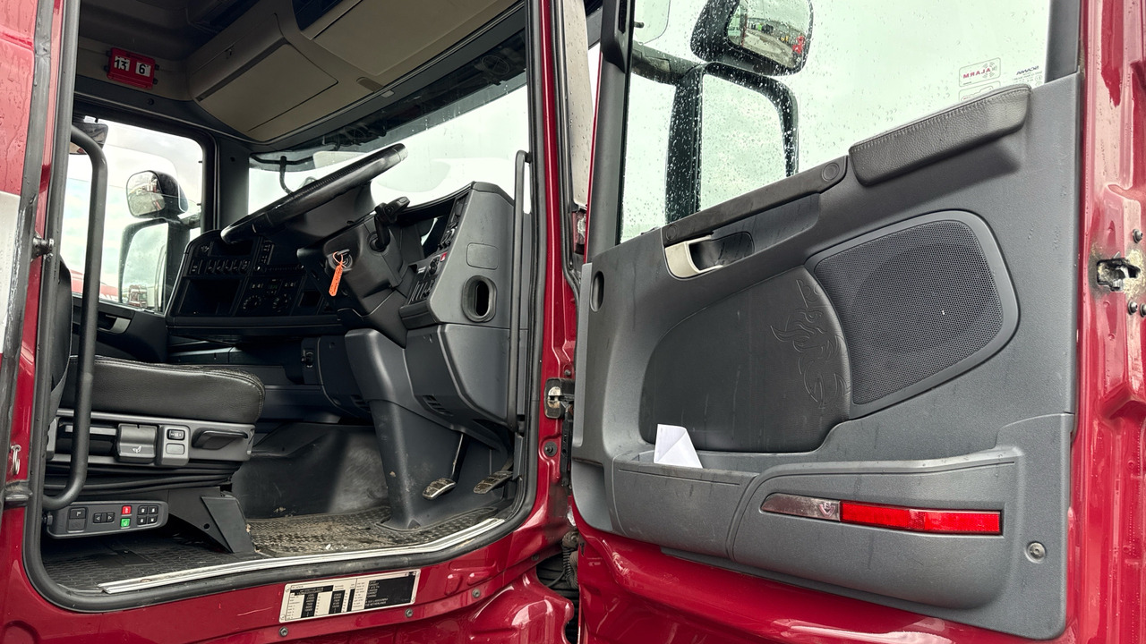 SCANIA R 520 V8 - Tracteur routier: photos 5 SCANIA R 520 V8 - Tracteur routier: photos 5