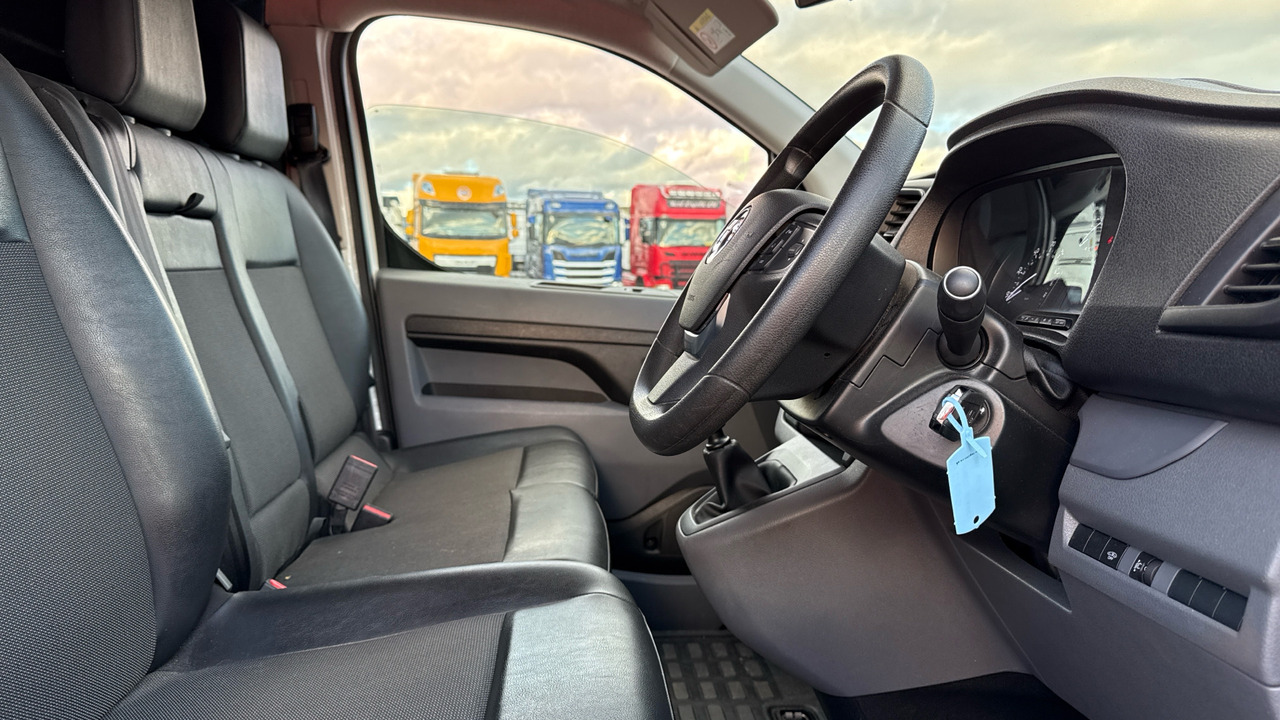 VAUXHALL VIVARO 2900 1.5d 100PS - Fourgonnette: photos 5 VAUXHALL VIVARO 2900 1.5d 100PS - Fourgonnette: photos 5