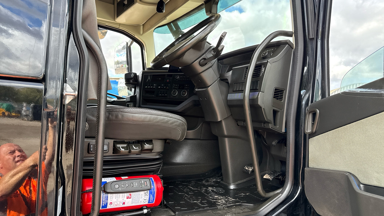 VOLVO FH 500 - Remorqueuse: photos 5 VOLVO FH 500 - Remorqueuse: photos 5