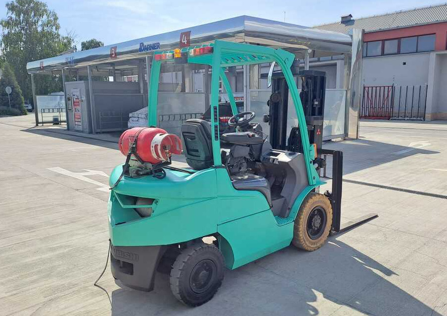 Mitsubishi FG25N - Chariot élévateur à gaz: photos 4 Mitsubishi FG25N - Chariot élévateur à gaz: photos 4