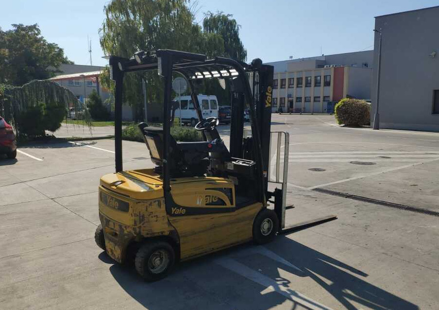 Yale ERP16VF - Chariot élévateur électrique: photos 3 Yale ERP16VF - Chariot élévateur électrique: photos 3
