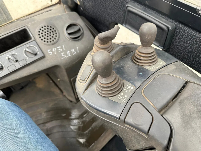 Linde H25D-02 — crédit-bail Linde H25D-02: photos 15 Linde H25D-02 — crédit-bail Linde H25D-02: photos 15