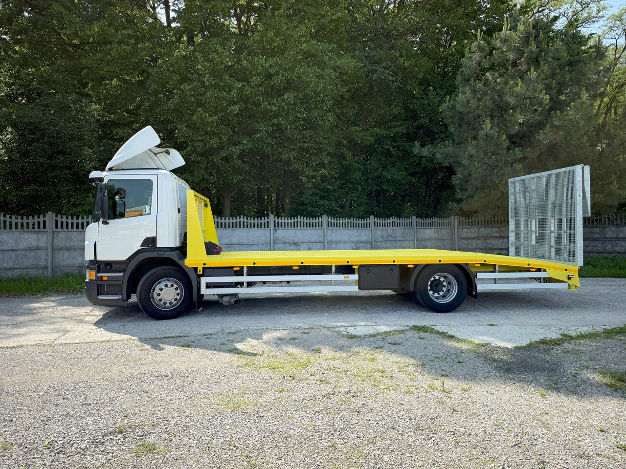 SCANIA P280 - Remorqueuse: photos 3 SCANIA P280 - Remorqueuse: photos 3