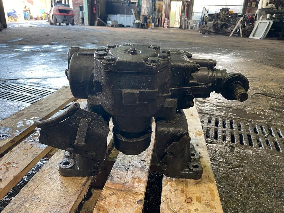 DAF CF Lenkung Lenkgetriebe - Commande de gouvernail pour Camion: photos 5 DAF CF Lenkung Lenkgetriebe - Commande de gouvernail pour Camion: photos 5