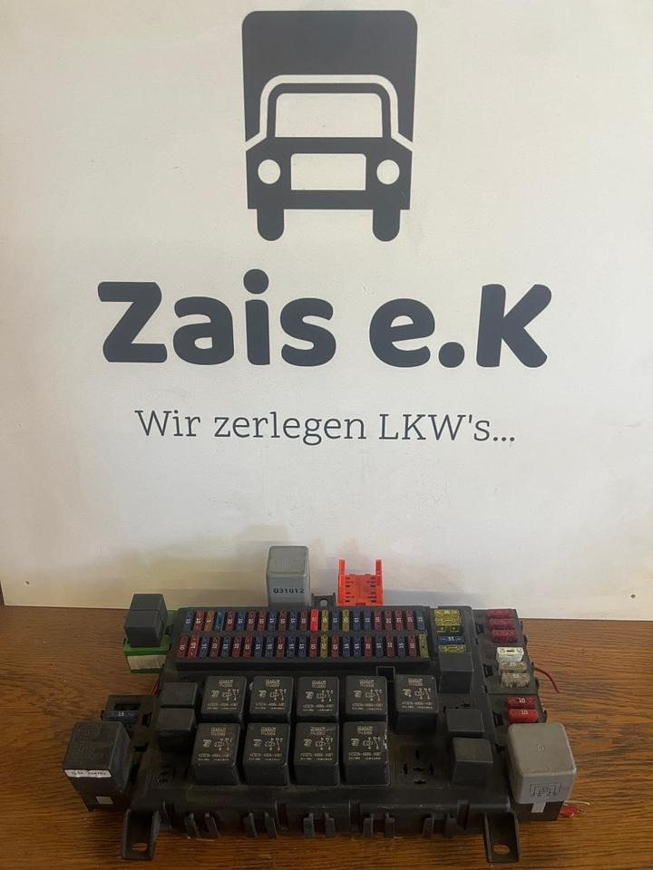 DAF Sicherungskasten - Fusible pour Camion: photos 1 DAF Sicherungskasten - Fusible pour Camion: photos 1