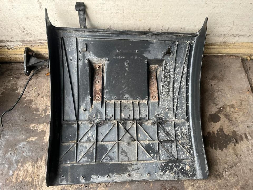 IVECO Stralis 450 Kotflügel vorne links 41299389 / 41299388 - Aile pour Camion: photos 5 IVECO Stralis 450 Kotflügel vorne links 41299389 / 41299388 - Aile pour Camion: photos 5