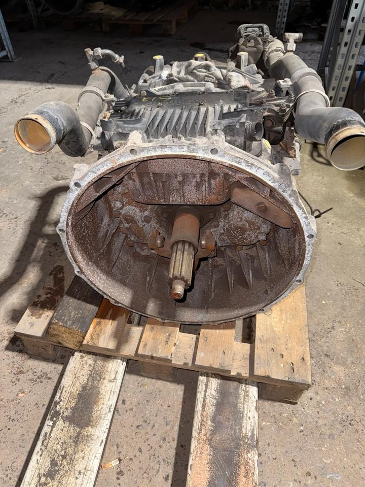 MAN Getriebe ZF ASTRONIC 12 AS 2131 TD + INTARDER 3 - Boîte de vitesse pour Camion: photos 1 MAN Getriebe ZF ASTRONIC 12 AS 2131 TD + INTARDER 3 - Boîte de vitesse pour Camion: photos 1