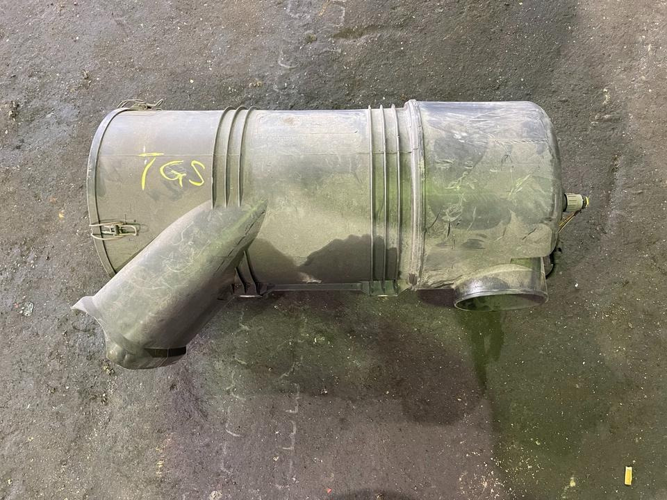 MAN TGS Luftfilter Luftfilterkasten Euro5 - Filtre à air pour Camion: photos 1 MAN TGS Luftfilter Luftfilterkasten Euro5 - Filtre à air pour Camion: photos 1