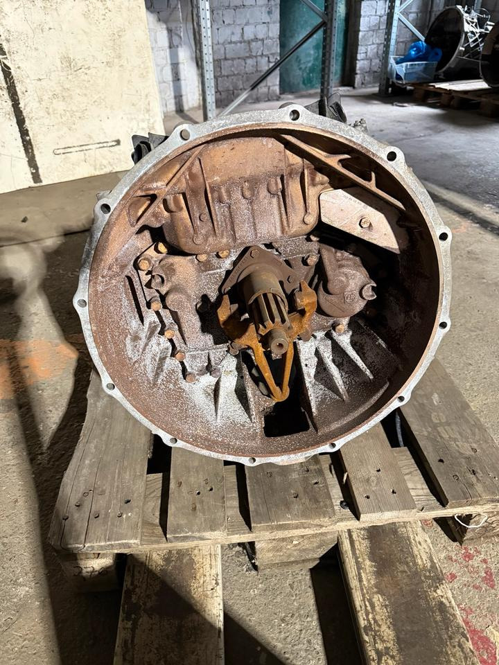 MAN ZF ASTRONIC 12 AS 2130 TD + Doppel Nebenantrieb - Boîte de vitesse pour Camion: photos 1 MAN ZF ASTRONIC 12 AS 2130 TD + Doppel Nebenantrieb - Boîte de vitesse pour Camion: photos 1