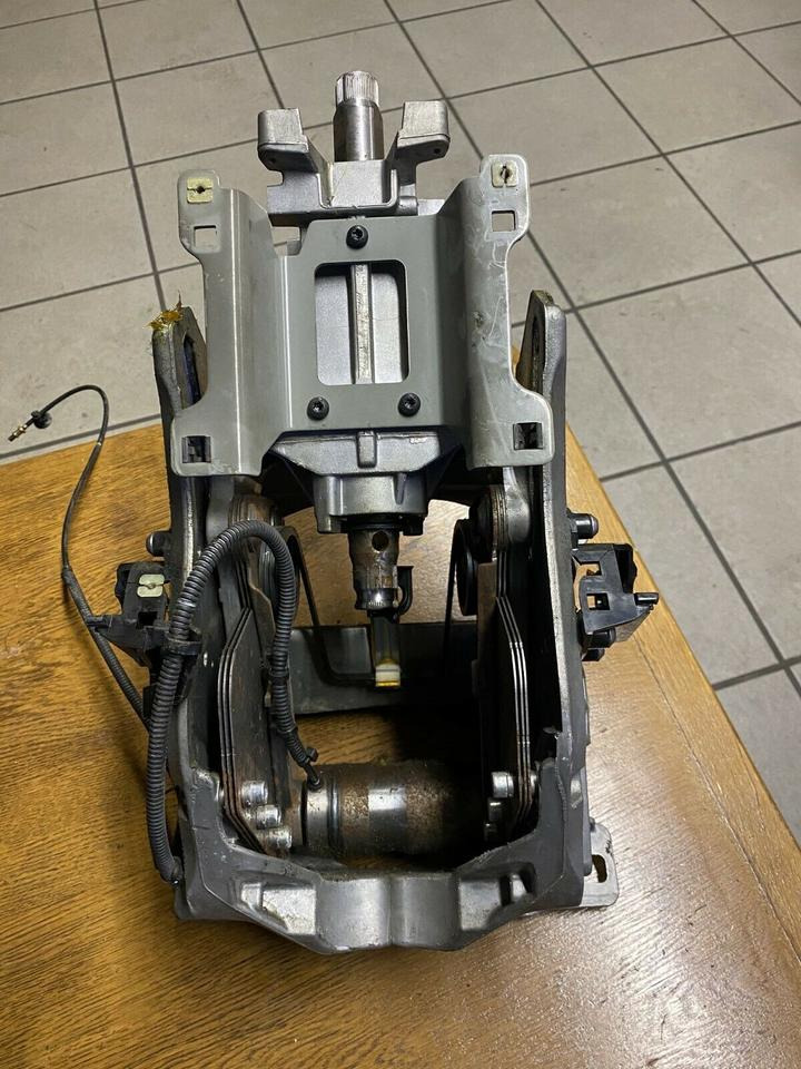 Mercedes Actros MP4 Lenksäule Lenkung - Colonne de direction pour Camion: photos 1 Mercedes Actros MP4 Lenksäule Lenkung - Colonne de direction pour Camion: photos 1