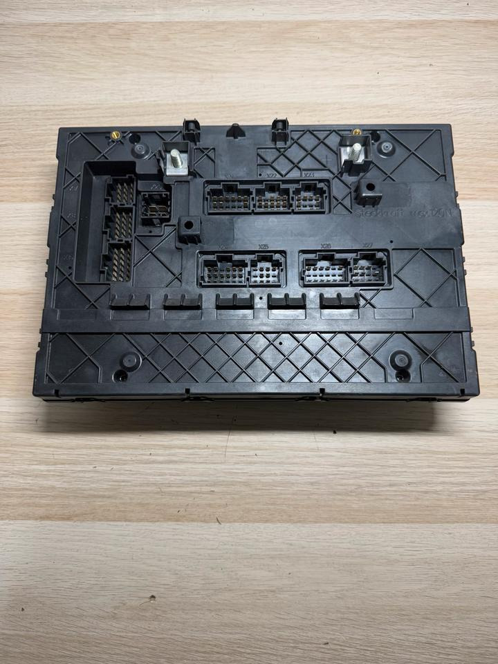 Mercedes Actros MP4 Sicherungskasten A0014462458 - Fusible: photos 4 Mercedes Actros MP4 Sicherungskasten A0014462458 - Fusible: photos 4