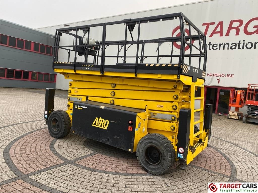 Airo XL19E Electric Scissor XL 19 Work Lift 1900cm - Nacelle ciseaux: photos 4 Airo XL19E Electric Scissor XL 19 Work Lift 1900cm - Nacelle ciseaux: photos 4