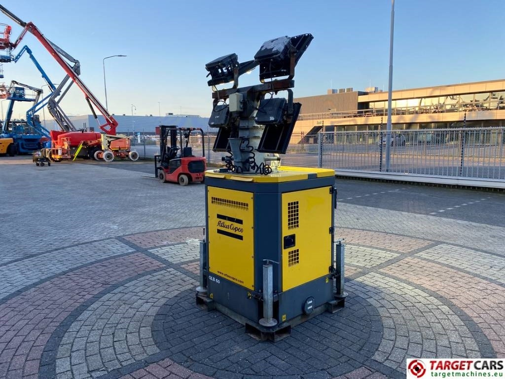 Atlas Copco QLB60 Tower Light 4x350W Led - Mat d'éclairage: photos 2 Atlas Copco QLB60 Tower Light 4x350W Led - Mat d'éclairage: photos 2