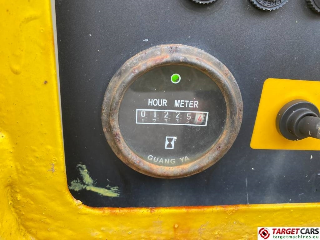 Nacelle ciseaux GMG 6094RT Diesel 4x4 Scissor Work Lift 2020cm: photos 12