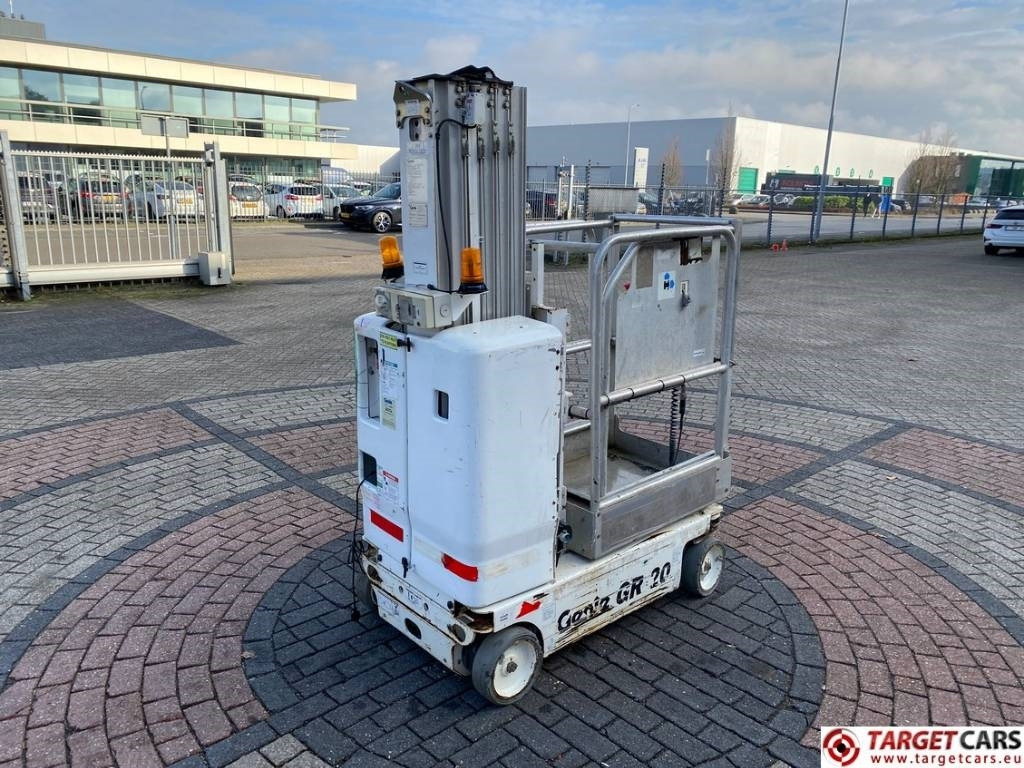 Genie GR-20 RunAbout Electric Vertical Mast Lift 802cm - Nacelle à mât vertical: photos 3 Genie GR-20 RunAbout Electric Vertical Mast Lift 802cm - Nacelle à mât vertical: photos 3