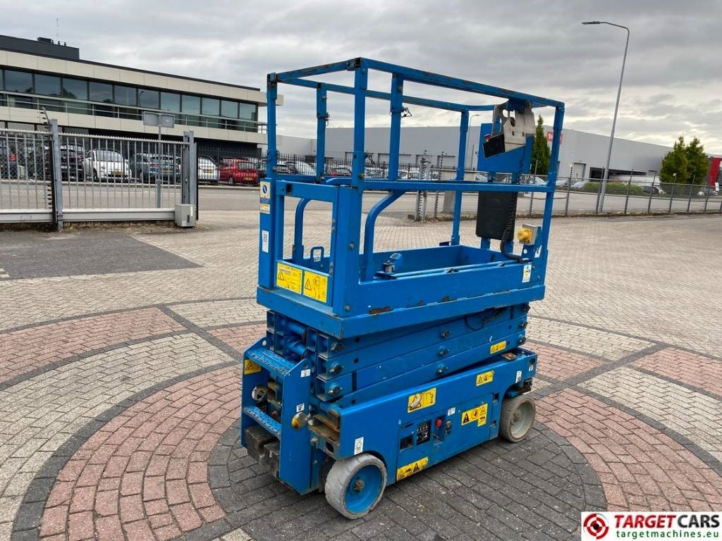 Genie GS-1932 Electric Scissor Work Lift 779cm - Nacelle ciseaux: photos 3 Genie GS-1932 Electric Scissor Work Lift 779cm - Nacelle ciseaux: photos 3