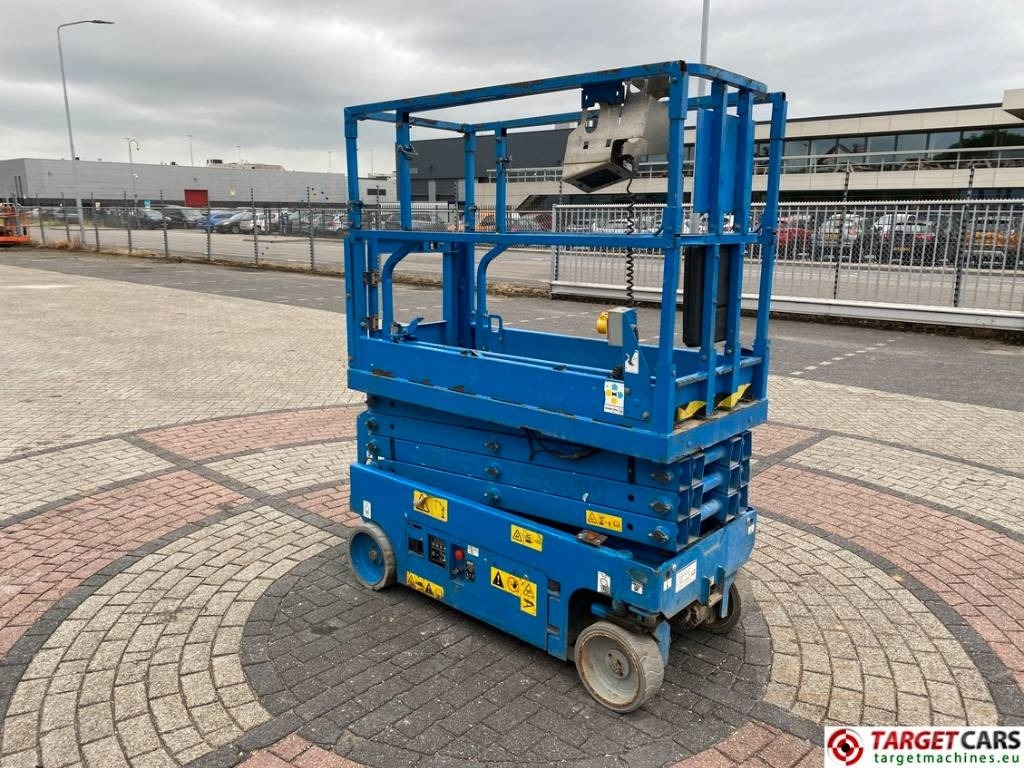 Genie GS-1932 Electric Scissor Work Lift 779cm - Nacelle ciseaux: photos 2 Genie GS-1932 Electric Scissor Work Lift 779cm - Nacelle ciseaux: photos 2