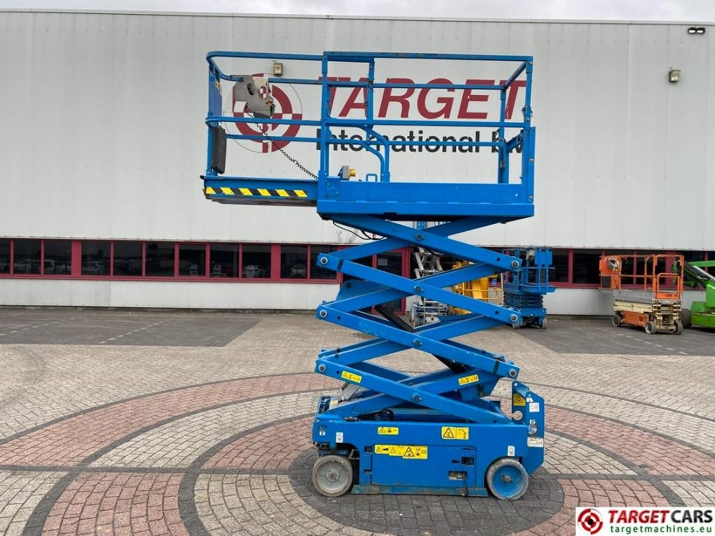 Genie GS-1932 Electric Scissor Work Lift 779cm - Nacelle ciseaux: photos 5 Genie GS-1932 Electric Scissor Work Lift 779cm - Nacelle ciseaux: photos 5