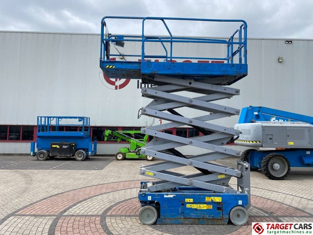 Genie GS-4047 Electric Scissor Work Lift 1389cm - Nacelle ciseaux: photos 5 Genie GS-4047 Electric Scissor Work Lift 1389cm - Nacelle ciseaux: photos 5