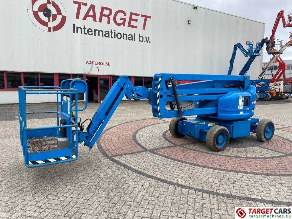 Genie Z-45/25J Articulated HyBrid Boom Work Lift 1594cm - Nacelle articulée: photos 1 Genie Z-45/25J Articulated HyBrid Boom Work Lift 1594cm - Nacelle articulée: photos 1