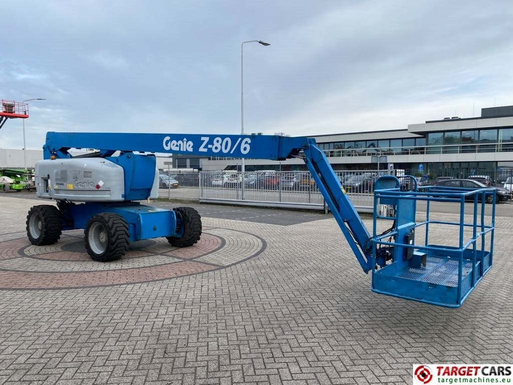 Genie Z-80/60 Articulated 4x4x4 Diesel Boom Lift 2577cm - Nacelle articulée: photos 2 Genie Z-80/60 Articulated 4x4x4 Diesel Boom Lift 2577cm - Nacelle articulée: photos 2