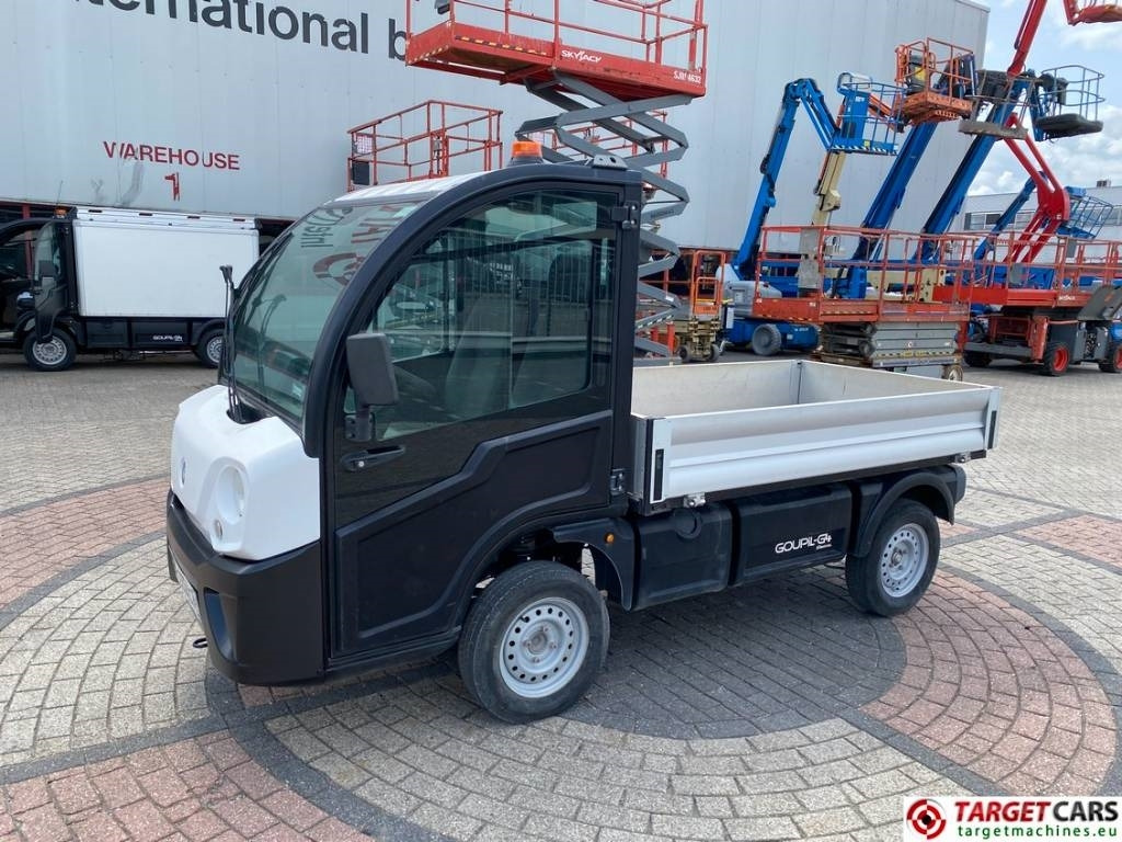 Goupil G4 Electric UTV Open Platform Utility Van - Utilitaire électrique compact: photos 1 Goupil G4 Electric UTV Open Platform Utility Van - Utilitaire électrique compact: photos 1