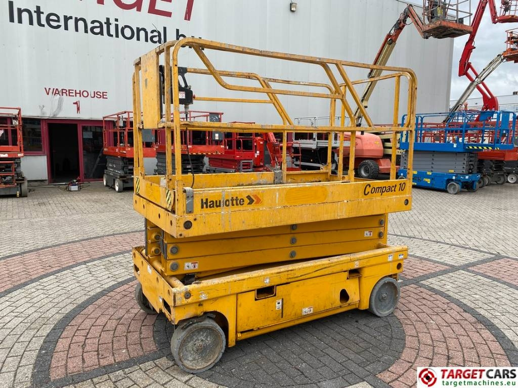 Haulotte Compact 10 Electric Scissor Work Lift 1015cm - Nacelle ciseaux: photos 1 Haulotte Compact 10 Electric Scissor Work Lift 1015cm - Nacelle ciseaux: photos 1