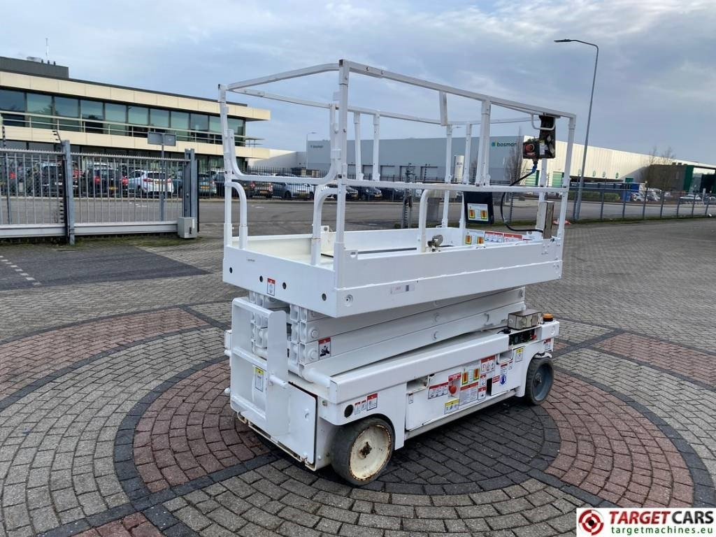 Haulotte Compact 10 Electric Scissor Work Lift 1015cm - Nacelle ciseaux: photos 3 Haulotte Compact 10 Electric Scissor Work Lift 1015cm - Nacelle ciseaux: photos 3