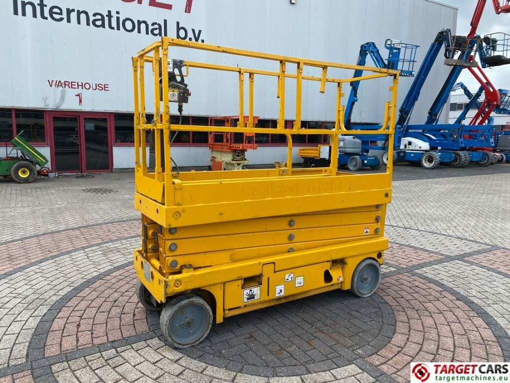 Haulotte Compact 10N Electric Scissor Work Lift 1000cm - Nacelle ciseaux: photos 1 Haulotte Compact 10N Electric Scissor Work Lift 1000cm - Nacelle ciseaux: photos 1