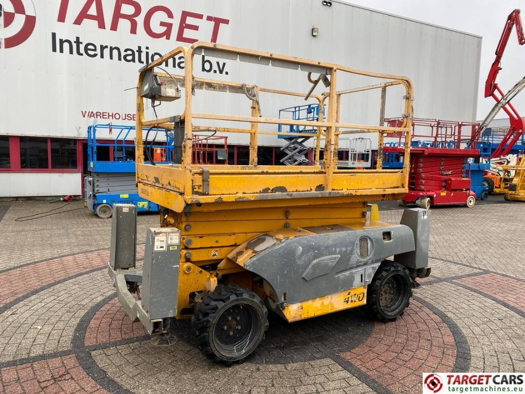 Haulotte Compact 12DX Diesel 4x4 Scissor Work Lift 1206cm - Nacelle ciseaux: photos 1 Haulotte Compact 12DX Diesel 4x4 Scissor Work Lift 1206cm - Nacelle ciseaux: photos 1