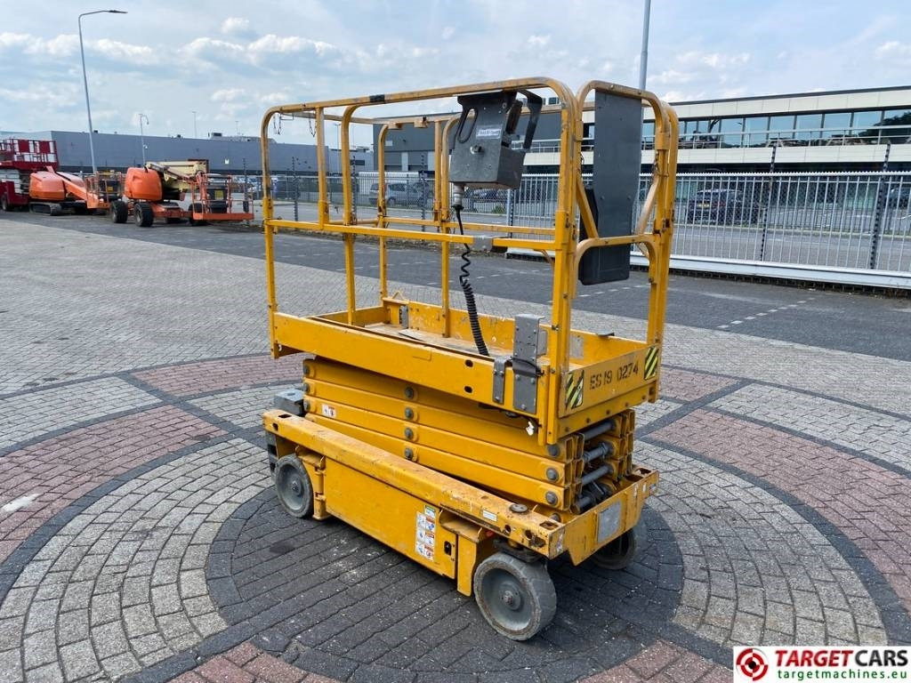 Haulotte Optimum 8 Electric Scissor Work Lift 777cm - Nacelle ciseaux: photos 2 Haulotte Optimum 8 Electric Scissor Work Lift 777cm - Nacelle ciseaux: photos 2