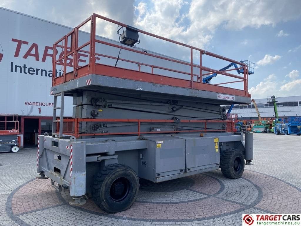 Holland Lift Combistar M-250DL27 diesel scissor worklift 27.20M - Nacelle ciseaux: photos 1 Holland Lift Combistar M-250DL27 diesel scissor worklift 27.20M - Nacelle ciseaux: photos 1