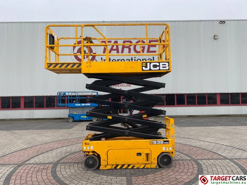 JCB S3246E Electric Scissor Work Lift 1200cm - Nacelle ciseaux: photos 5 JCB S3246E Electric Scissor Work Lift 1200cm - Nacelle ciseaux: photos 5