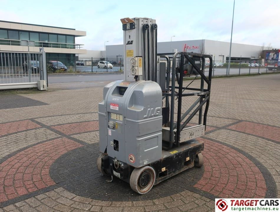JLG 20MVL Electric Vertical Mast Work Lift 798cm - Nacelle: photos 3 JLG 20MVL Electric Vertical Mast Work Lift 798cm - Nacelle: photos 3
