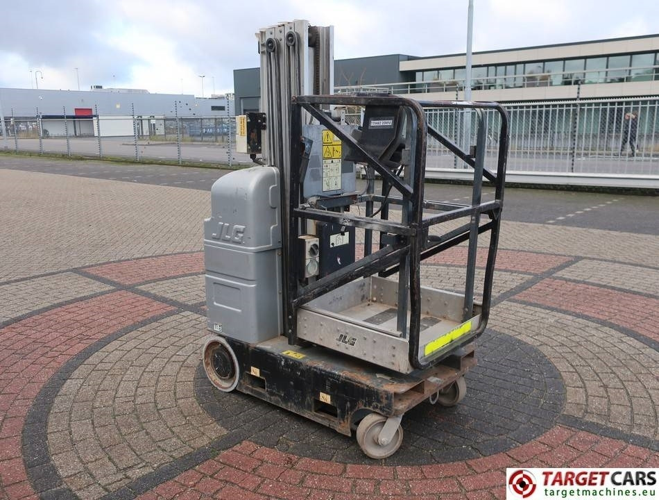 JLG 20MVL Electric Vertical Mast Work Lift 798cm - Nacelle: photos 2 JLG 20MVL Electric Vertical Mast Work Lift 798cm - Nacelle: photos 2
